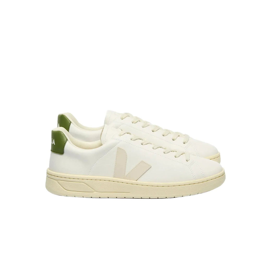 Veja Women's URCA CWL in White Pierre Kiwi